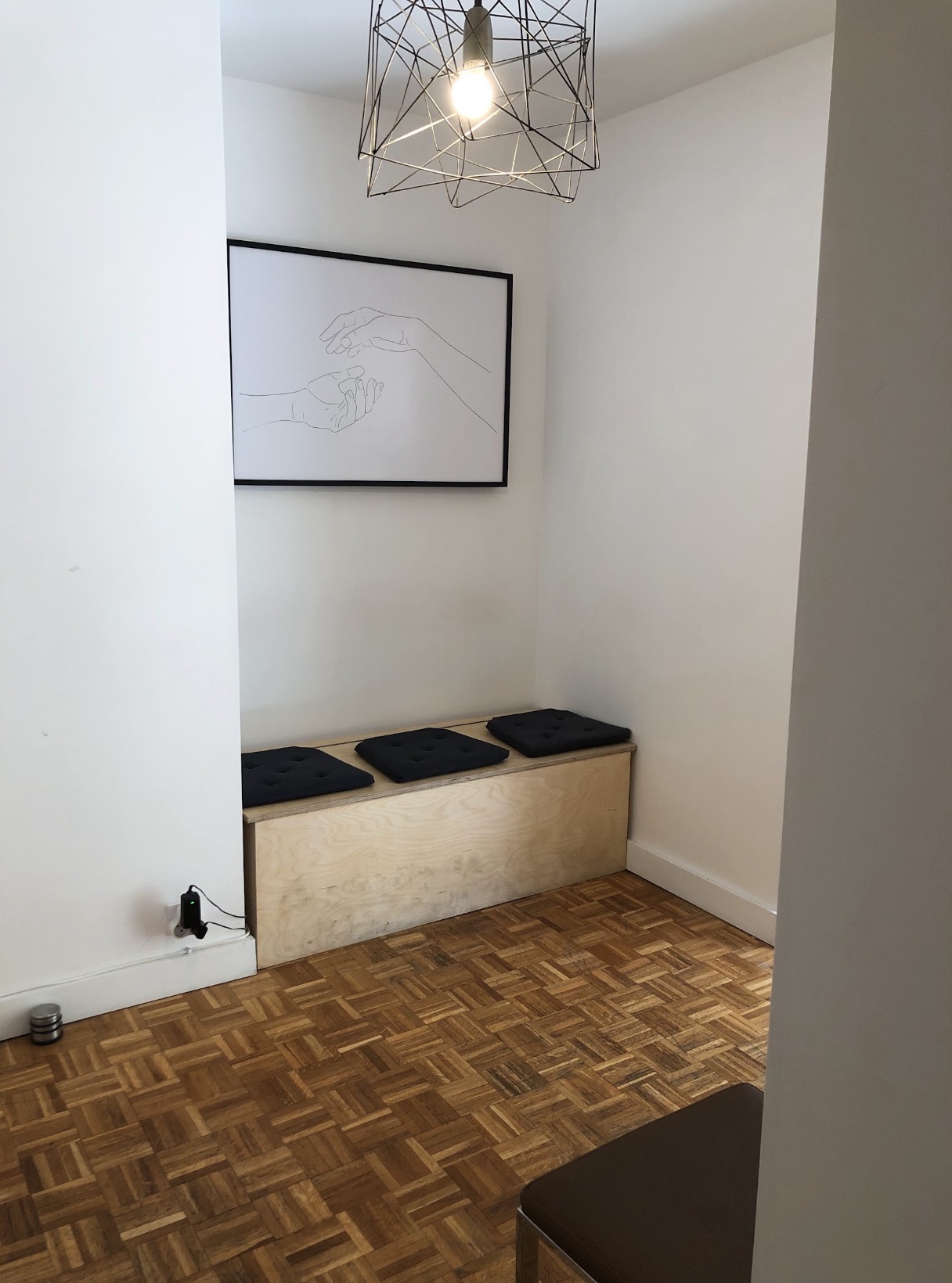 Le cabinet — espace d’accueil